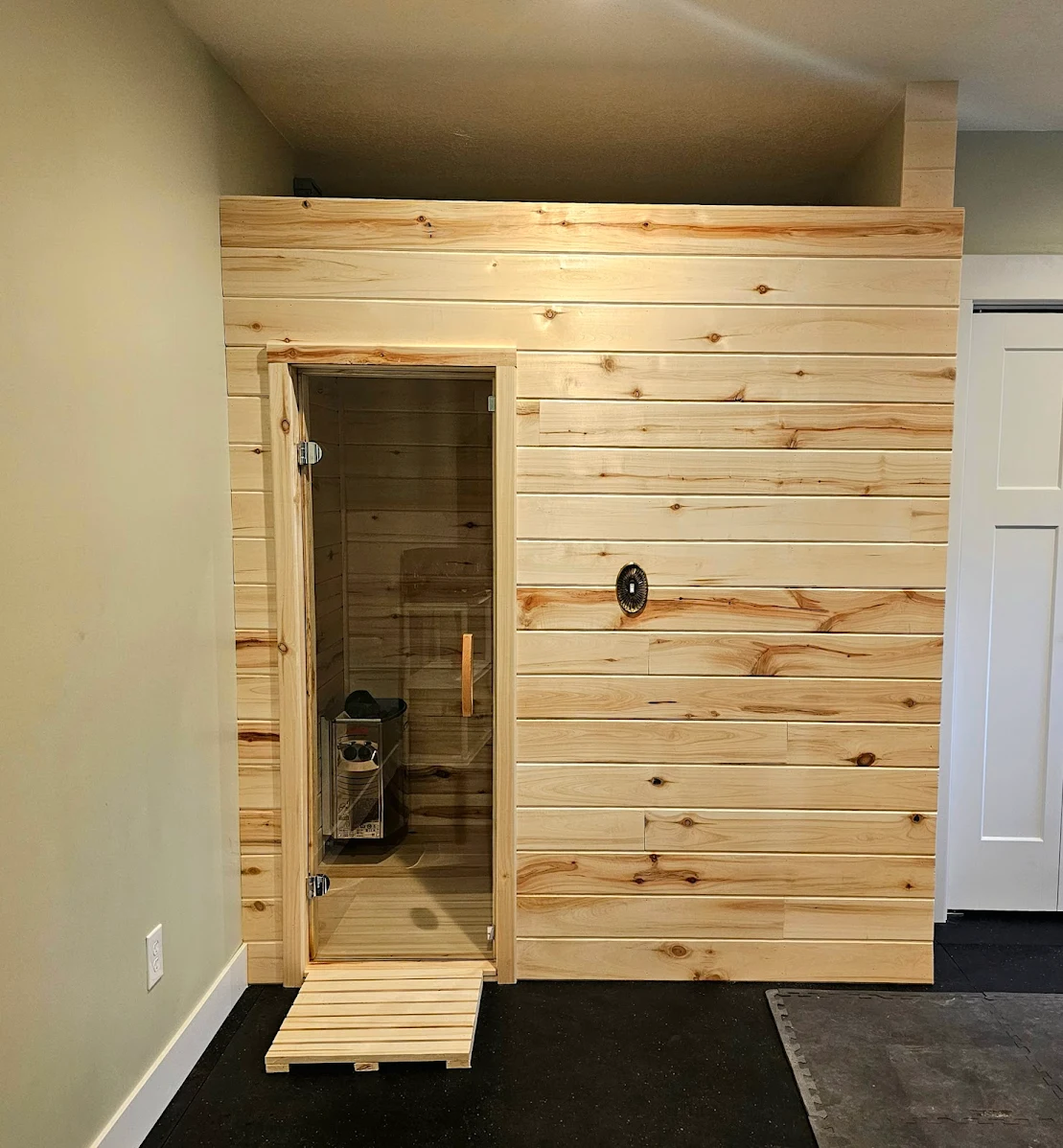 Custom sauna exterior photo